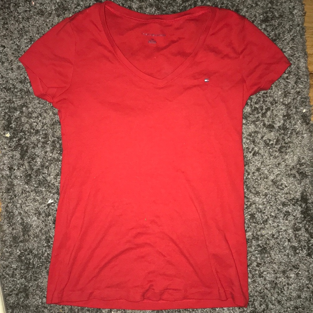 Red Tommy Hilfiger t-shirt
